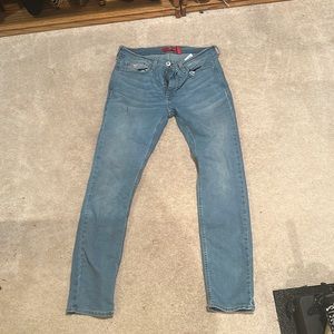 Guess skinny light wash jeans size 34x32